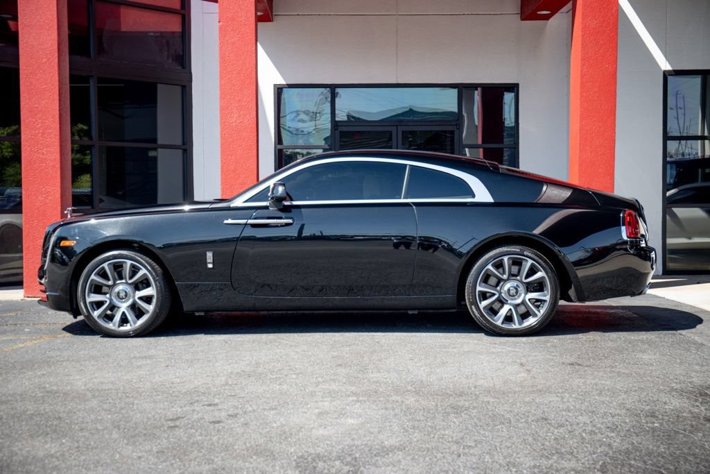 Used 2019 Rolls-Royce Wraith RWD image 7