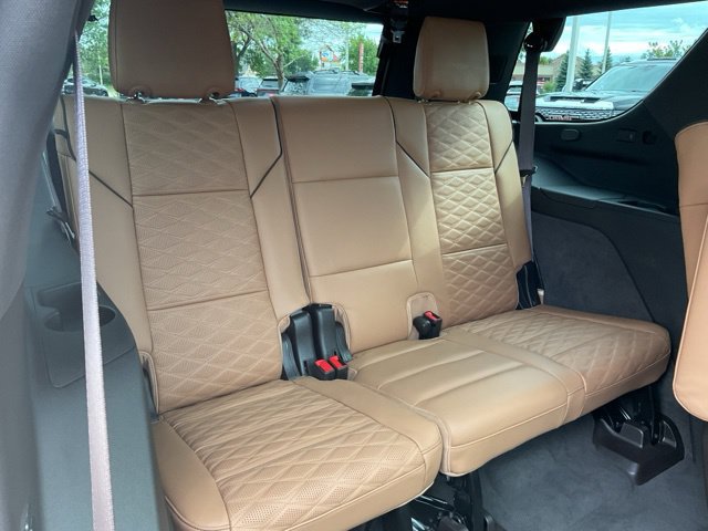 Used 2022 Cadillac Escalade Premium Luxury w/ Touring Package AWD/4WD image 25
