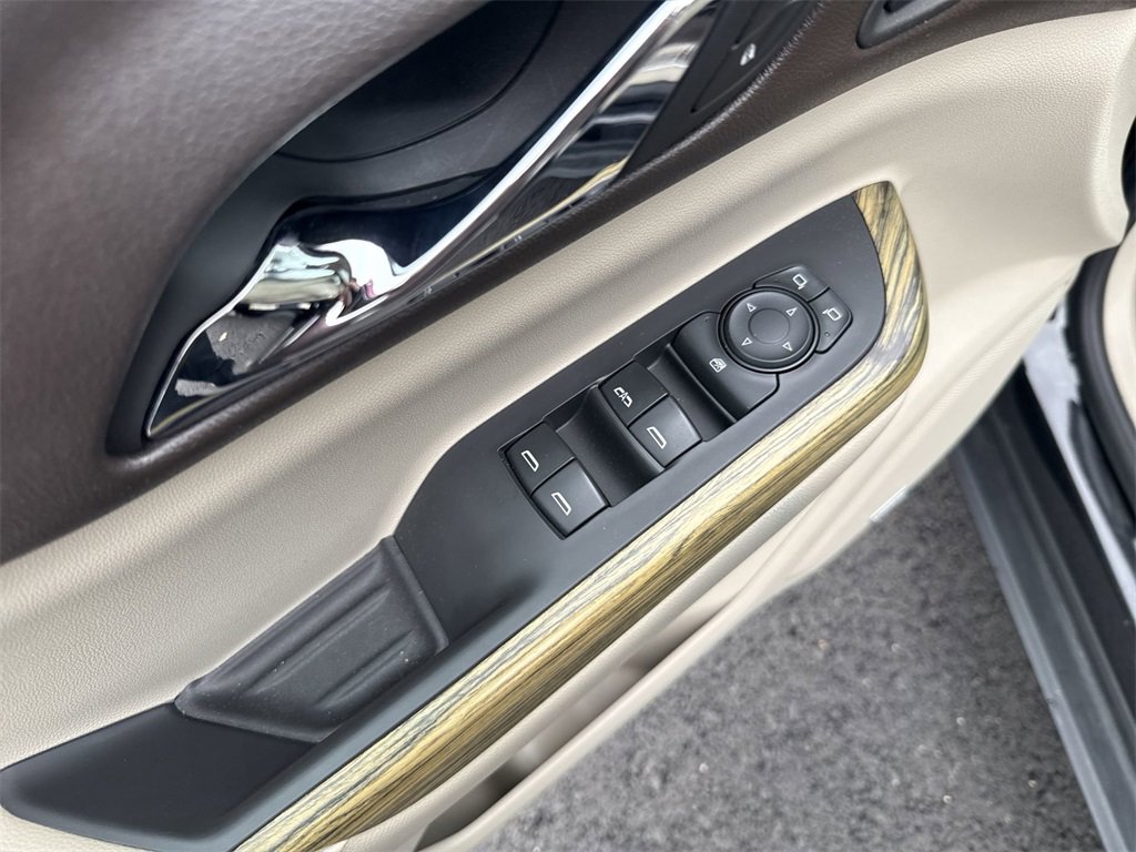 Used 2018 GMC Acadia Denali w/ Technology Package image 15