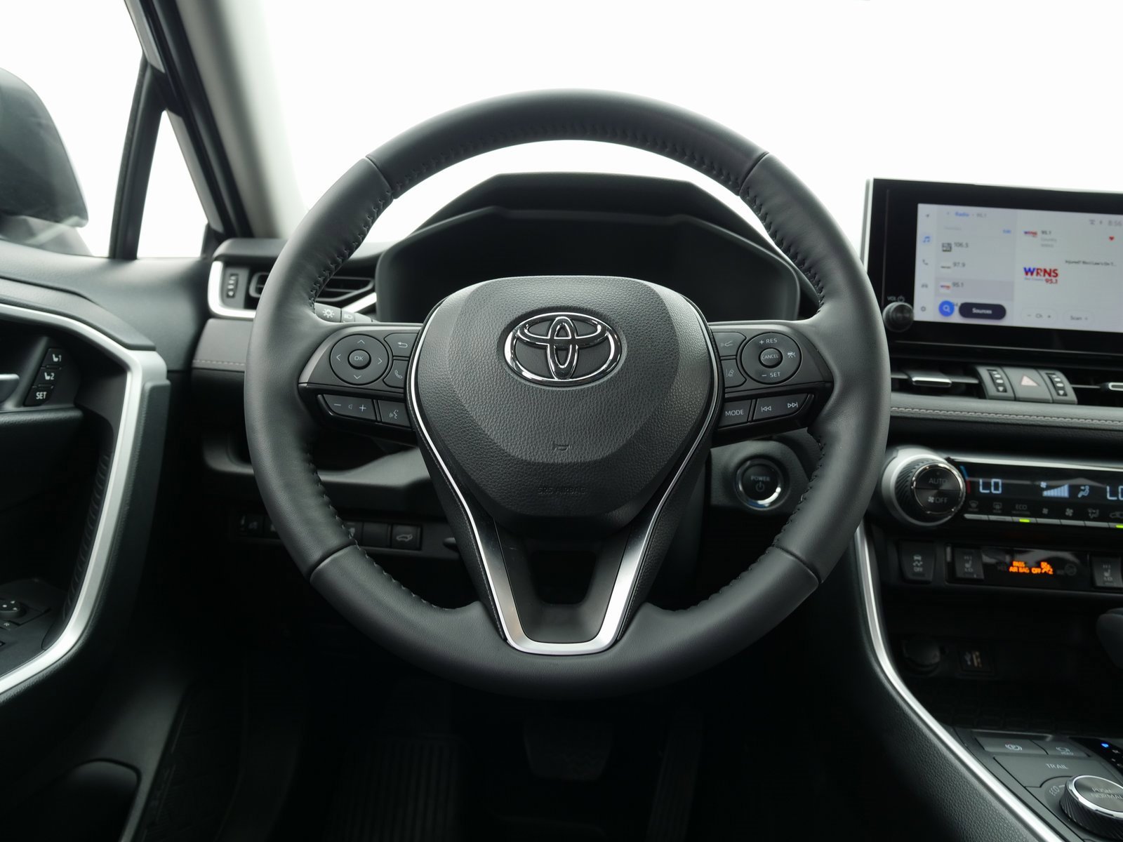 Used 2024 Toyota RAV4 XLE Premium image 18