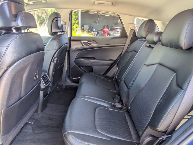 Used 2023 Kia Sportage EX FWD image 14