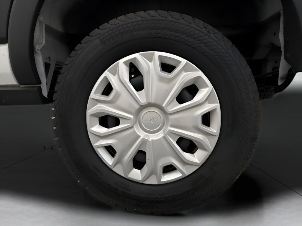 Used 2024 Ford Transit 250 Low Roof RWD image 27
