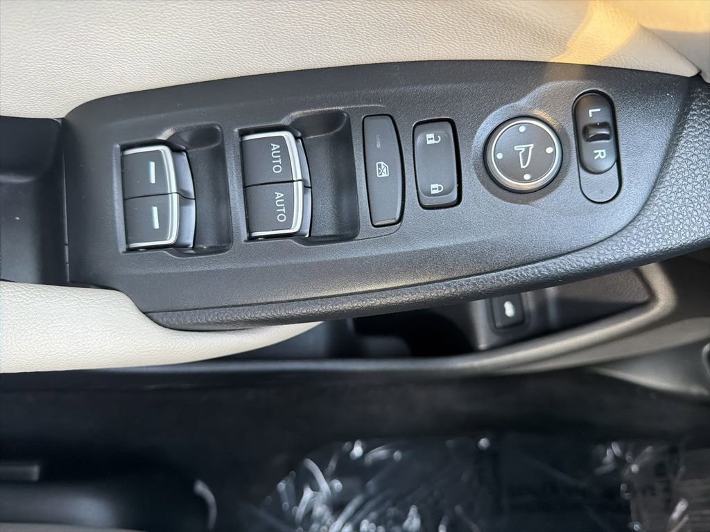 Used 2021 Honda Accord EX-L image 22