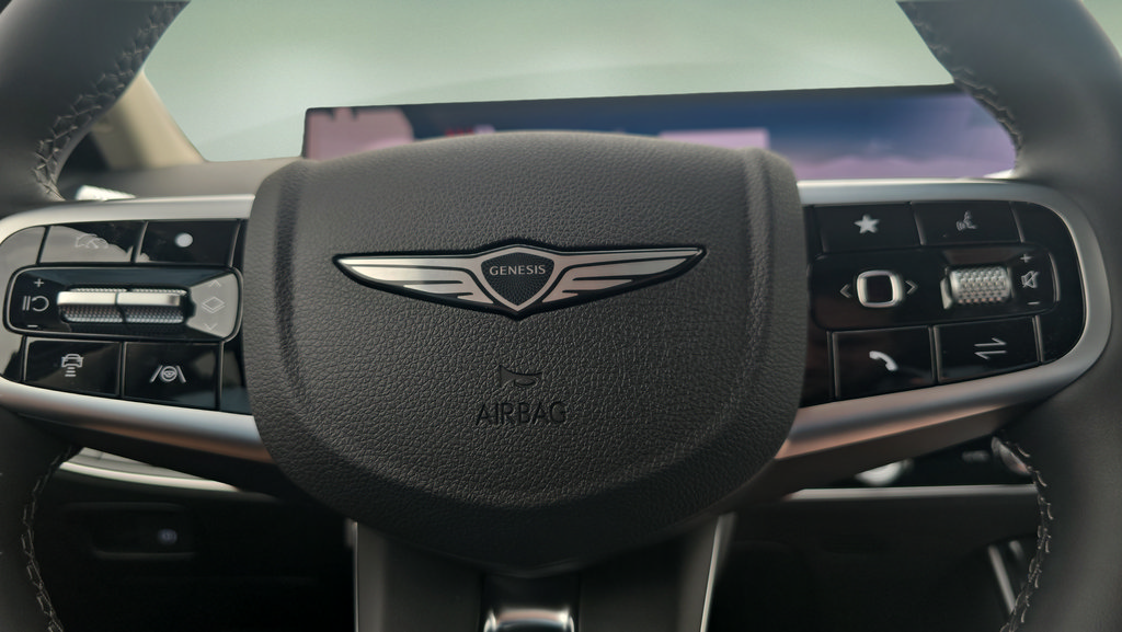 New 2026 Genesis GV70 2.5T Advanced AWD/4WD image 17