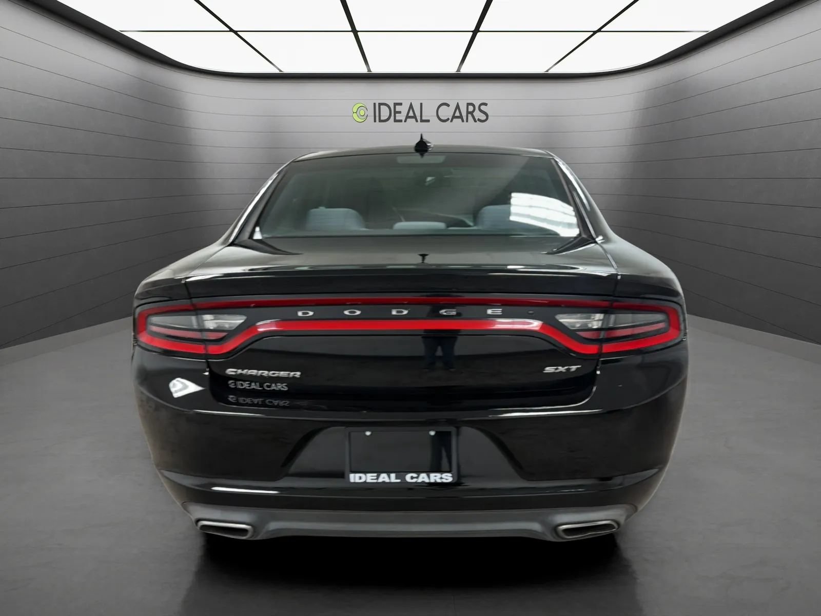 Used 2016 Dodge Charger SXT RWD image 6