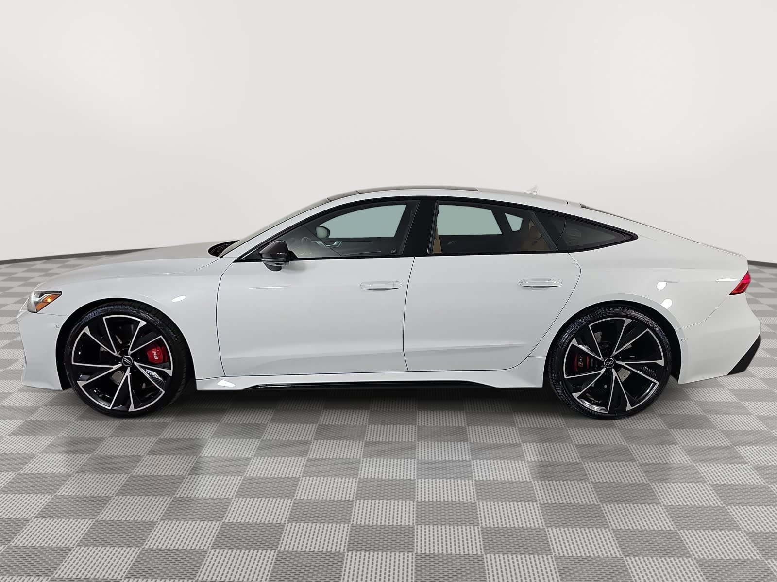 Used 2023 Audi RS 7 Sportback AWD/4WD image 5