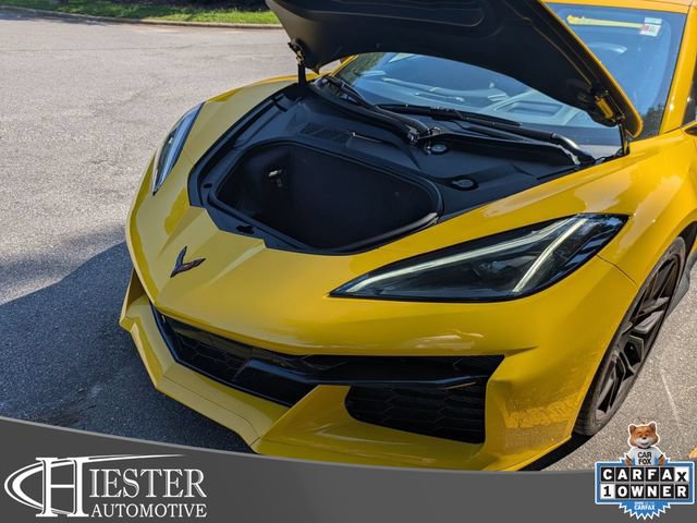 Used 2025 Chevrolet Corvette Z06 w/ Stealth Interior Trim Package RWD image 39