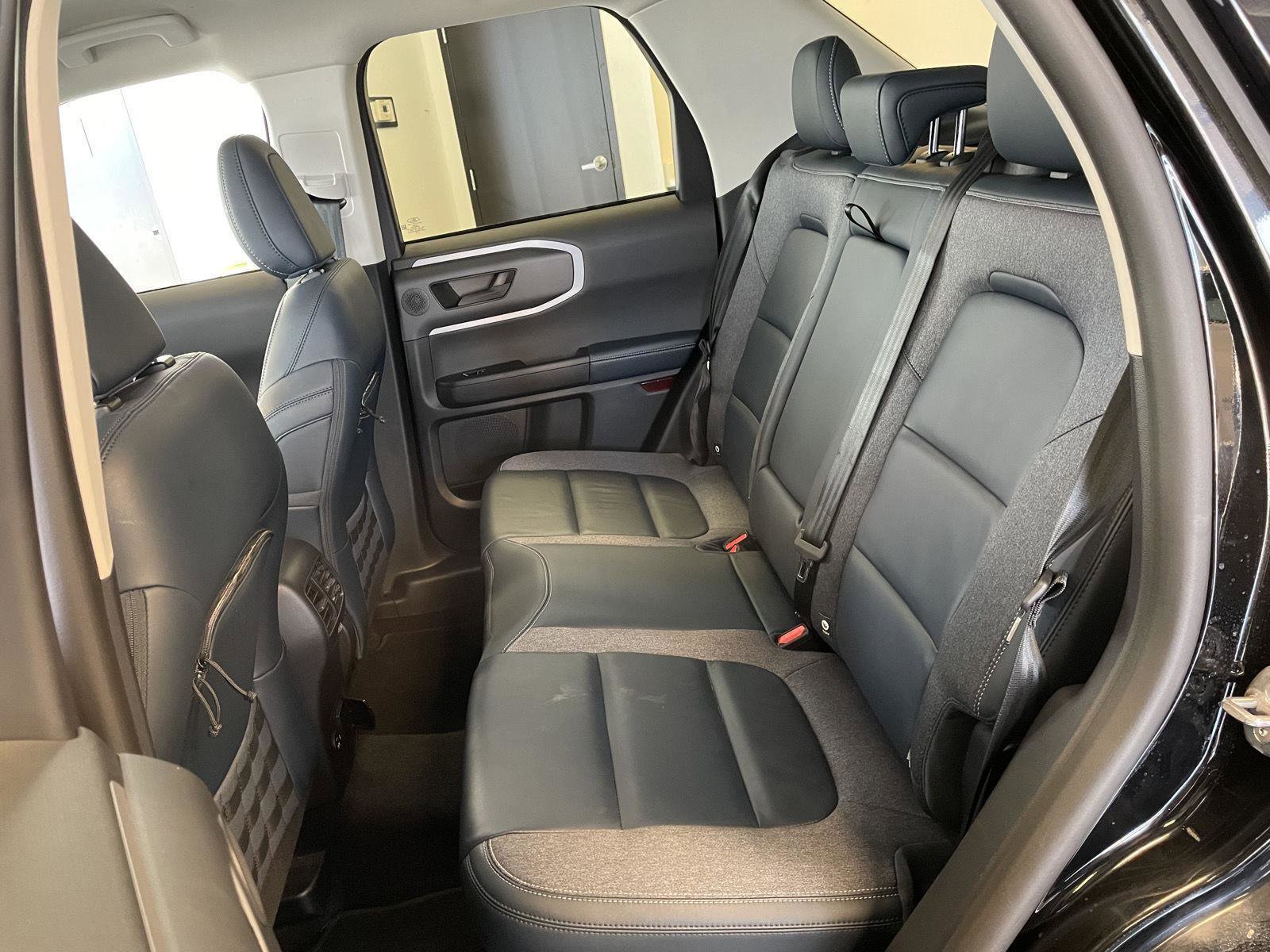 Used 2023 Ford Bronco Sport Outer Banks w/ Tech Package image 25