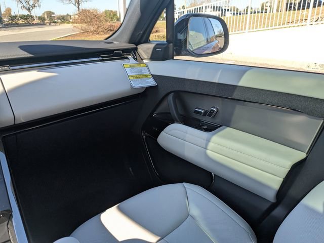 New 2026 Land Rover Range Rover Sport SE image 16