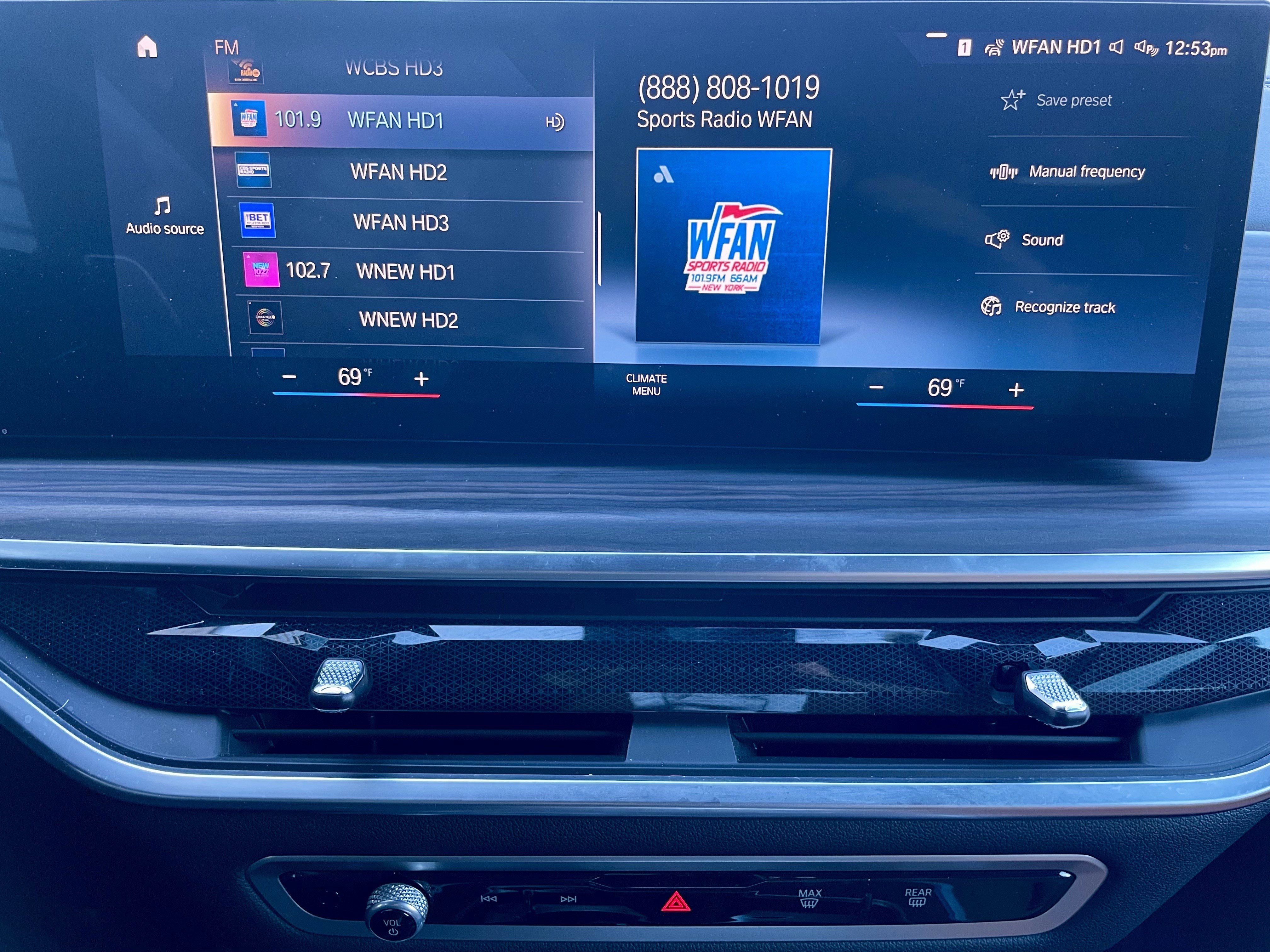 Used 2023 BMW X7 xDrive40i w/ M Sport Package image 29