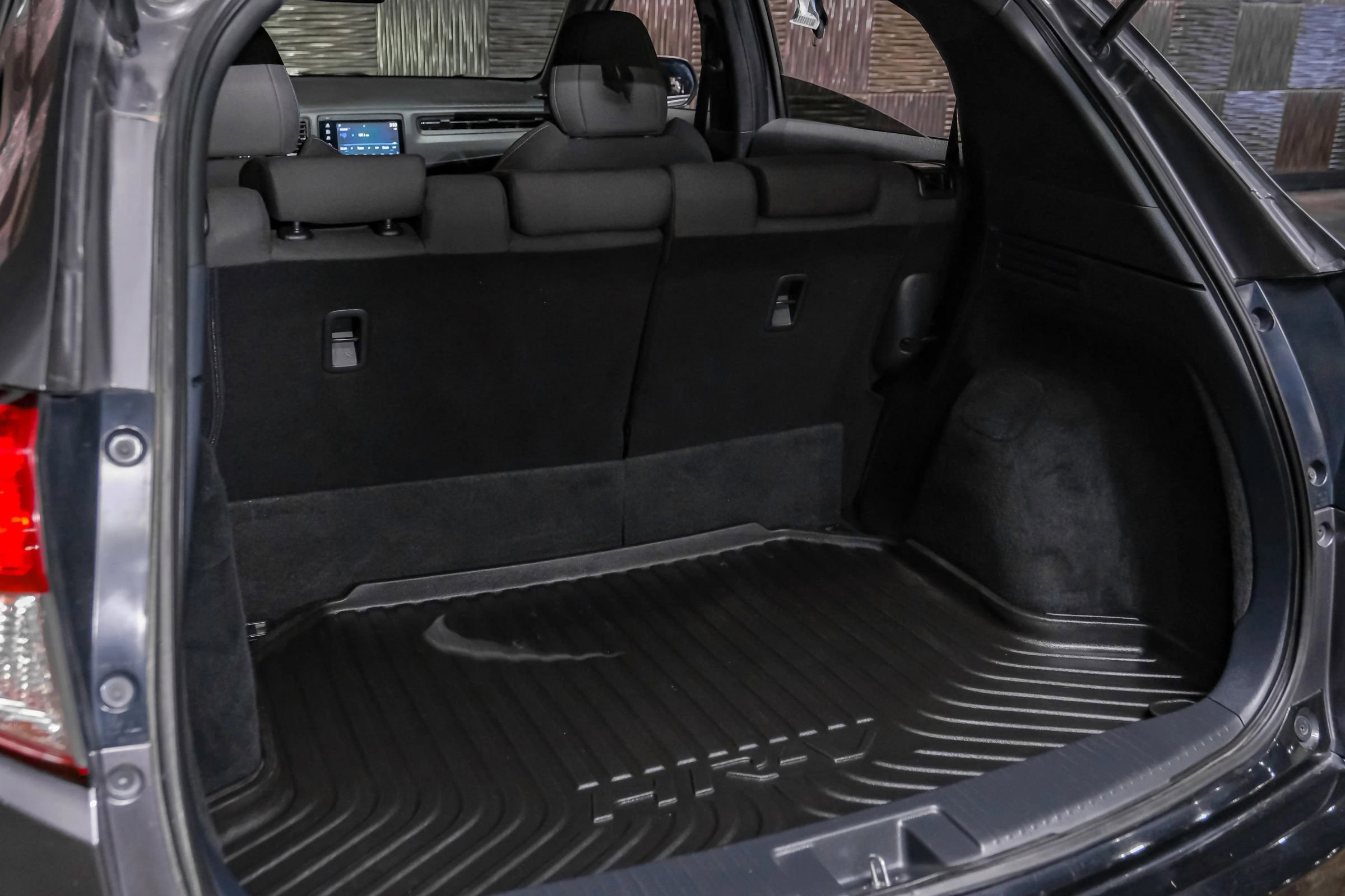 Used 2022 Honda HR-V Sport image 45