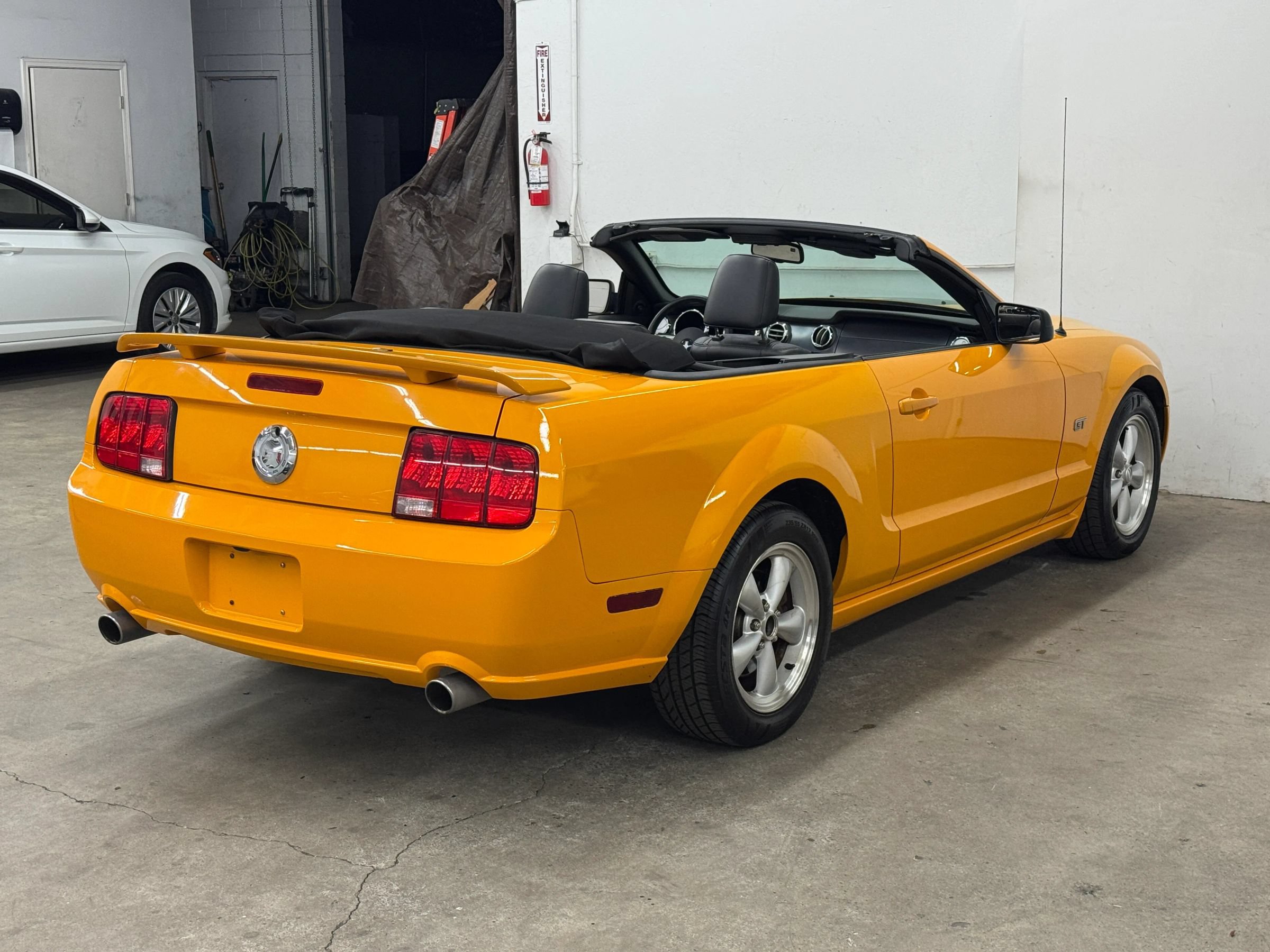 Used 2007 Ford Mustang GT Premium RWD image 7