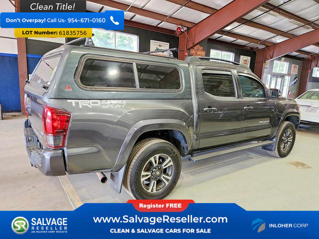 Used 2019 Toyota Tacoma TRD Sport AWD/4WD image 4