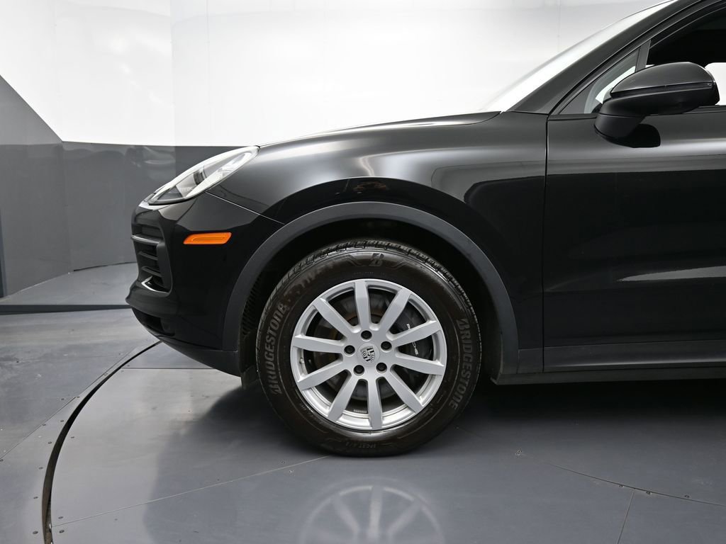 Certified 2023 Porsche Cayenne AWD/4WD image 12