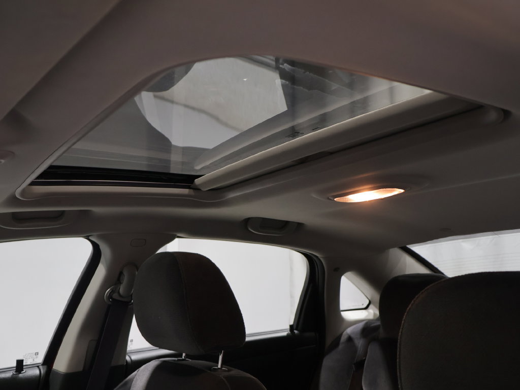Used 2013 Chevrolet Impala LT w/ LT Sunroof Package FWD image 7