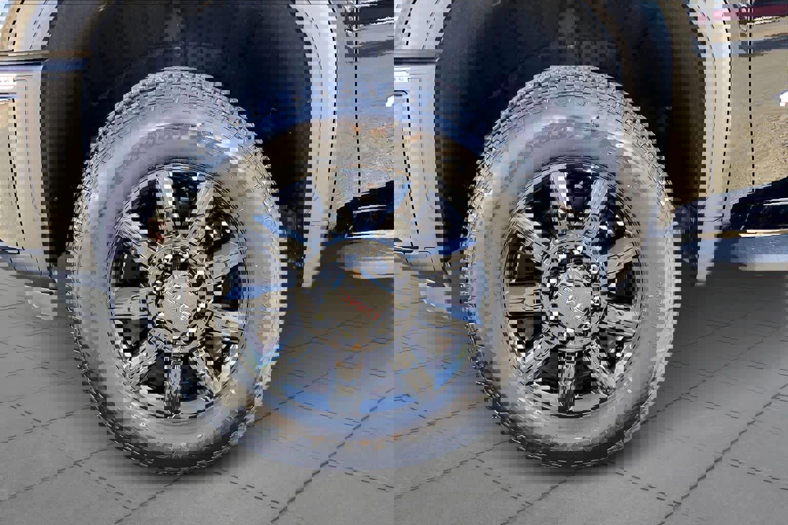 Used 2025 GMC Sierra 2500 AT4 w/ AT4 Premium Plus Package image 11