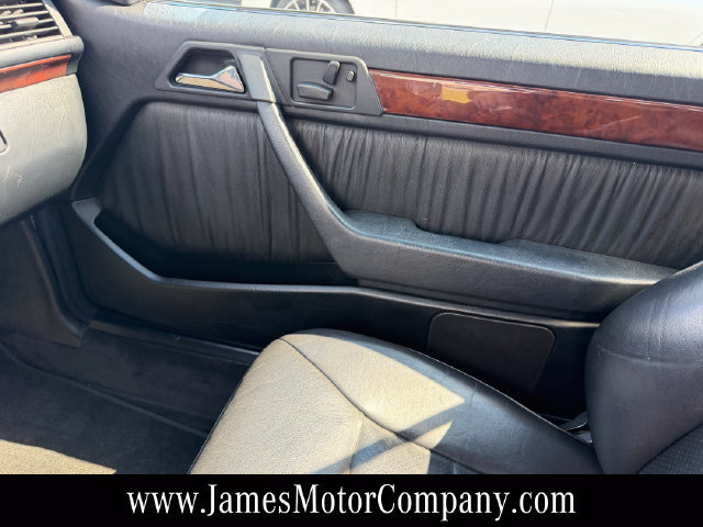 Used 1995 Mercedes-Benz E 320 Convertible image 54