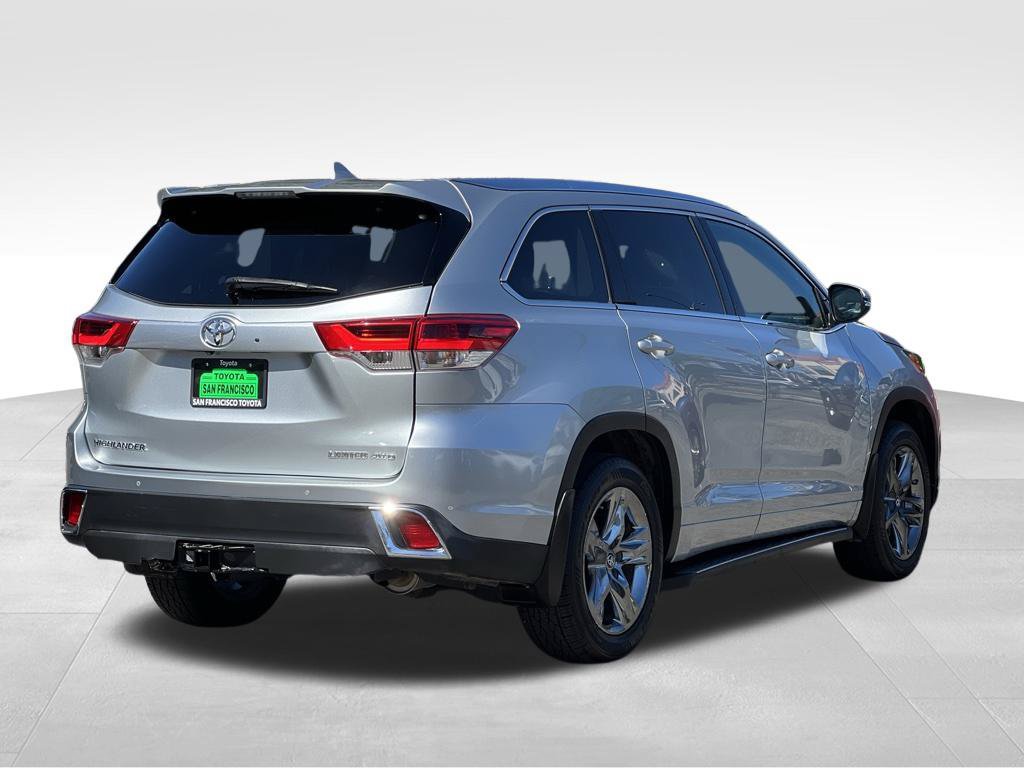 Certified 2018 Toyota Highlander Limited Platinum AWD/4WD image 5