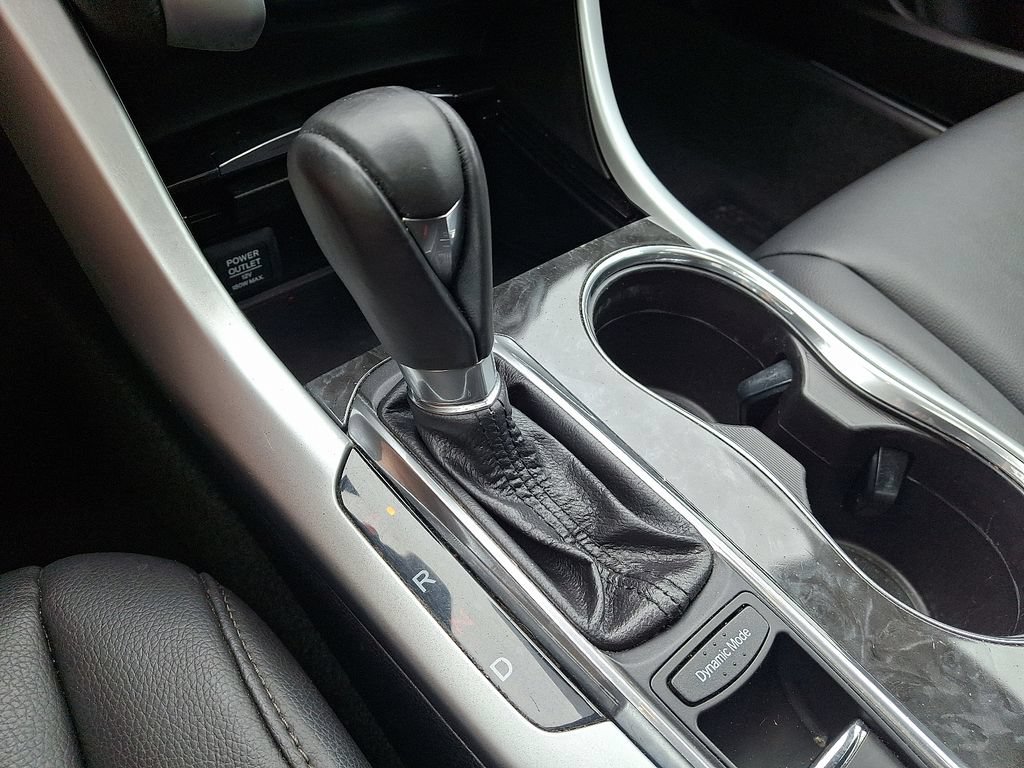 Certified 2018 Acura TLX FWD image 16