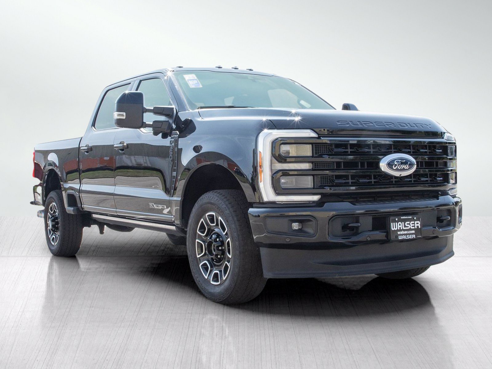 Used 2025 Ford F350 Platinum AWD/4WD image 8