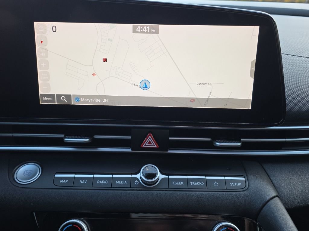 Used 2023 Hyundai Elantra Limited image 24