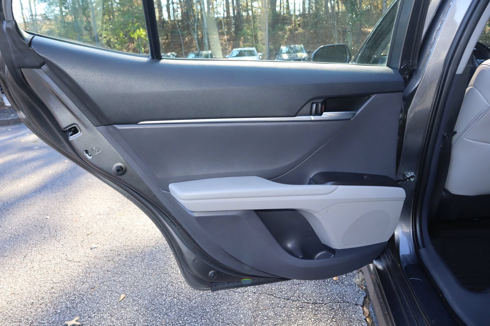 Used 2024 Toyota Camry SE FWD image 16