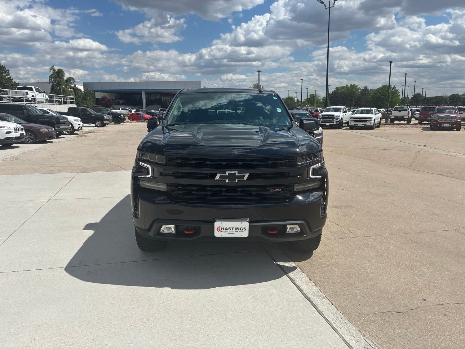 Used 2021 Chevrolet Silverado 1500 LT Trail Boss w/ Convenience Package II AWD/4WD image 9