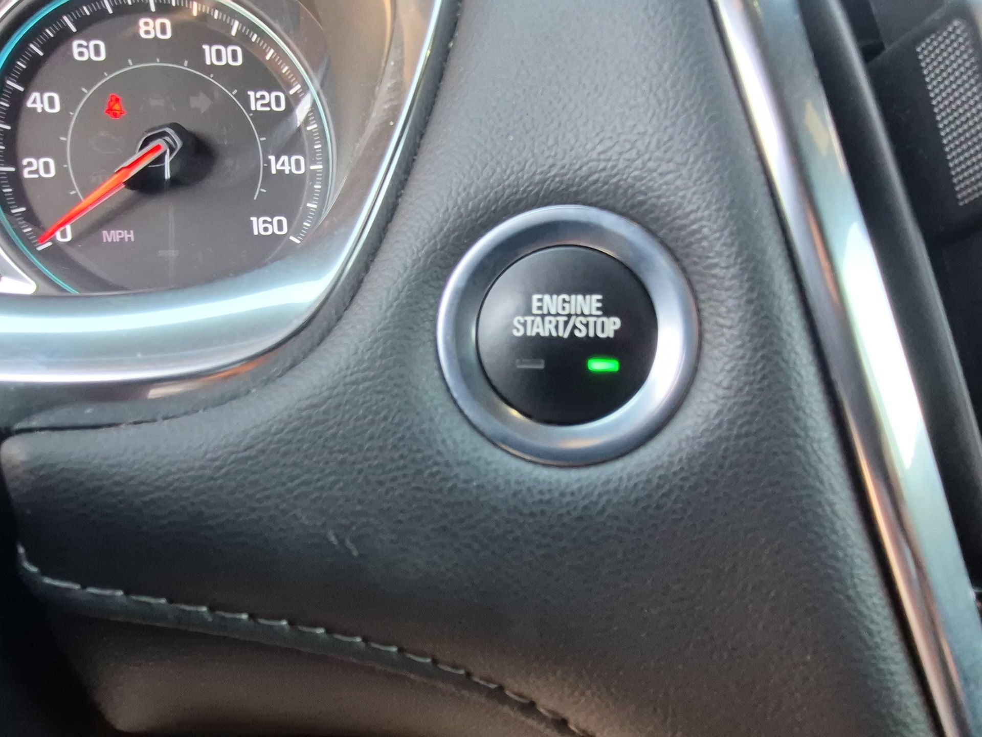 Used 2023 Chevrolet Traverse LT w/ Rear Camera Mirror Package AWD/4WD image 19