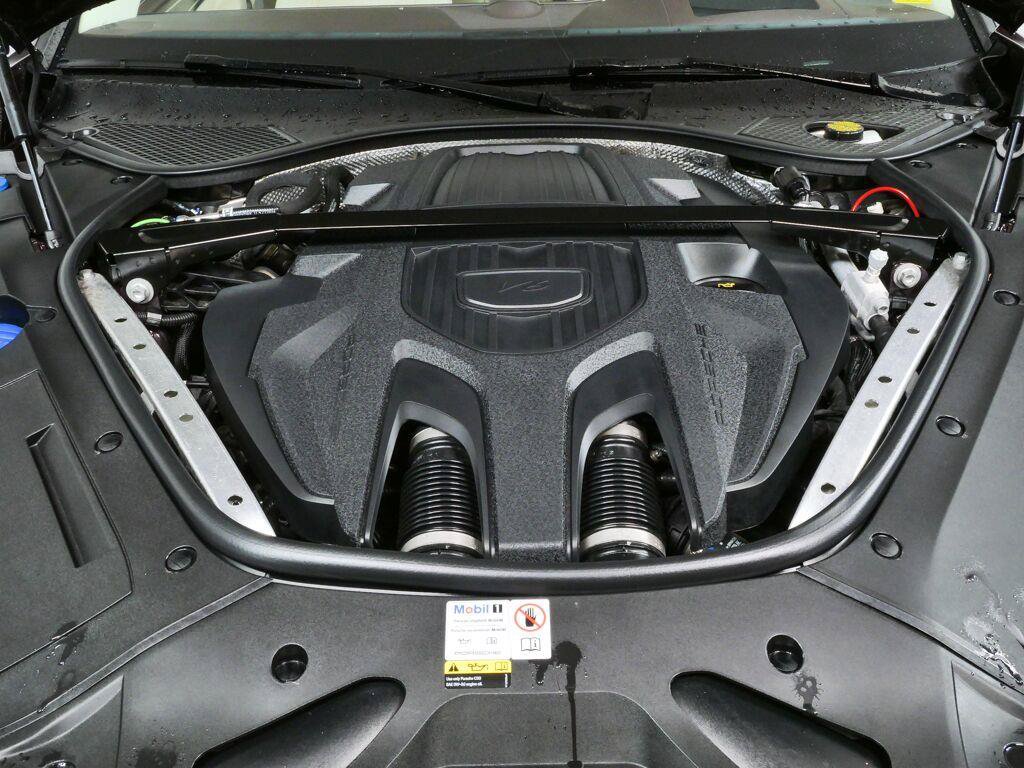 Used 2023 Porsche Panamera 4 AWD/4WD image 37