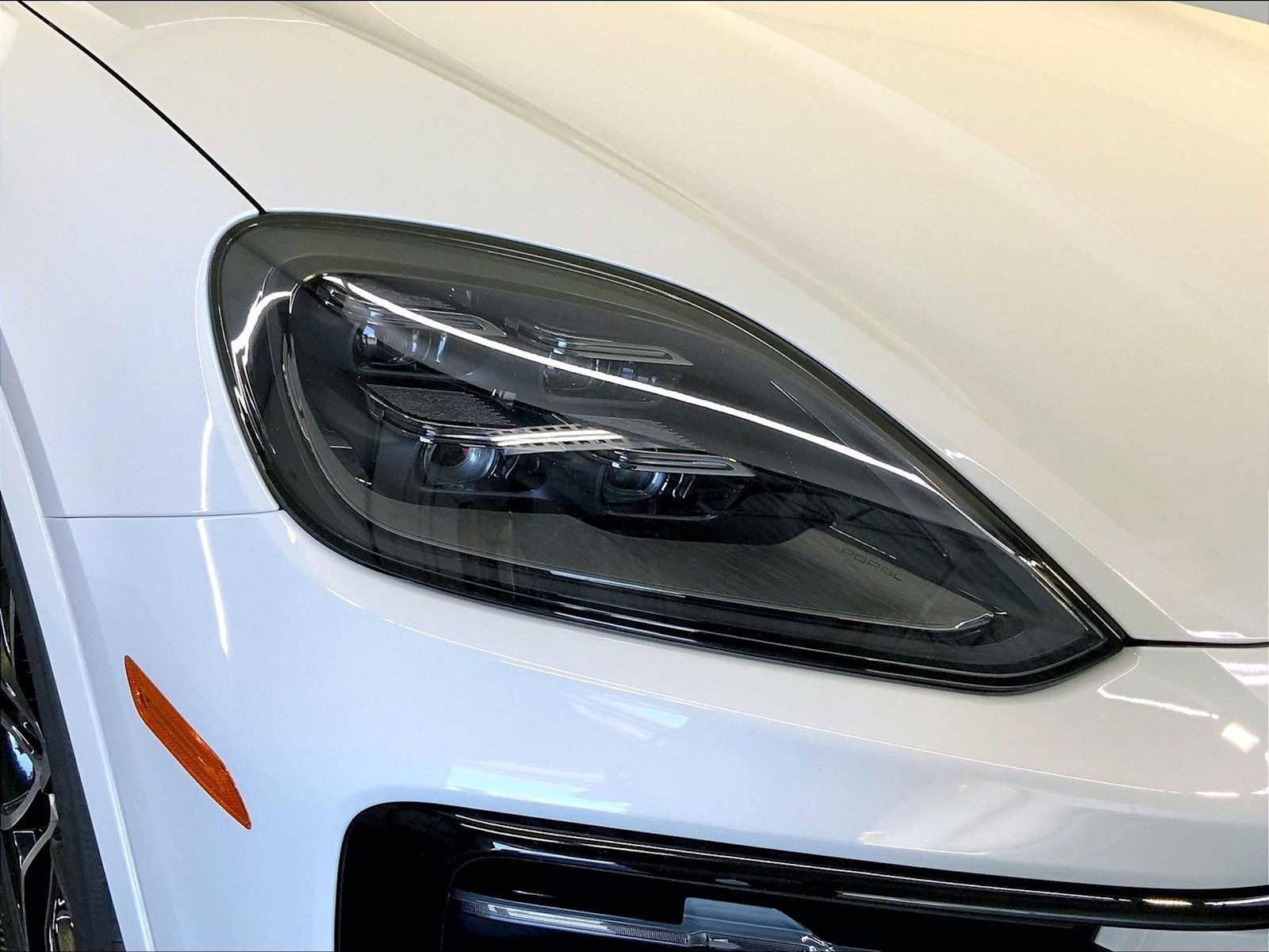 New 2025 Porsche Cayenne E-Hybrid image 12