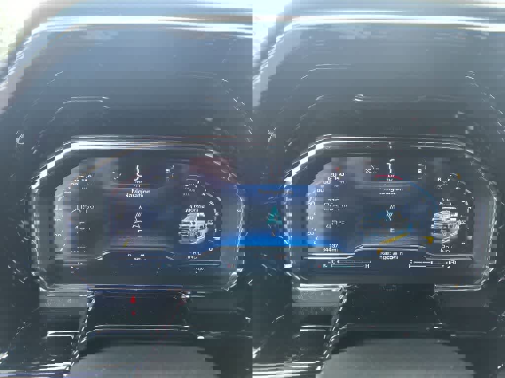 Used 2024 Chevrolet Silverado 2500 LT image 15