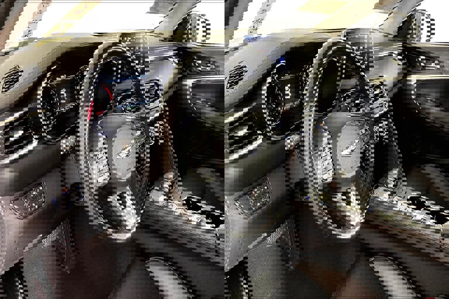 Used 2020 Genesis G70 2.0T image 16