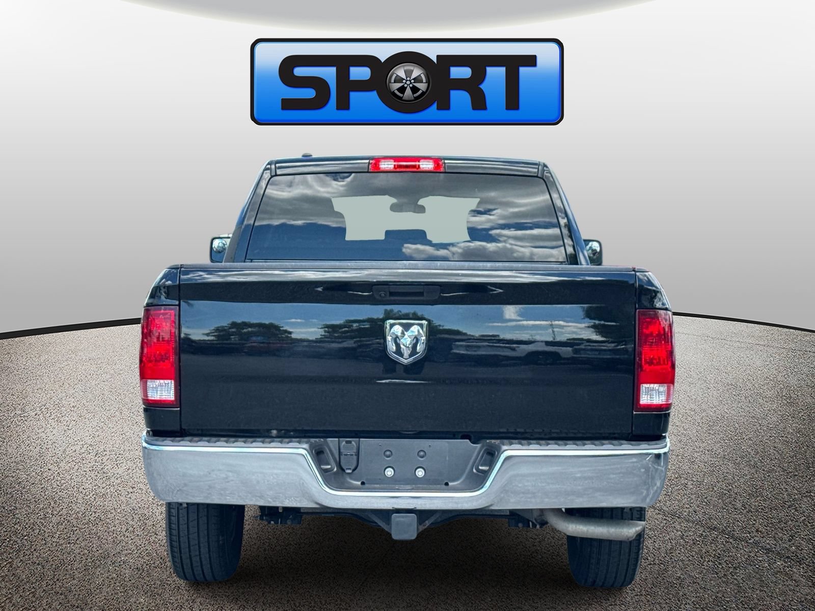 Used 2021 RAM 1500 Classic SLT AWD/4WD image 3