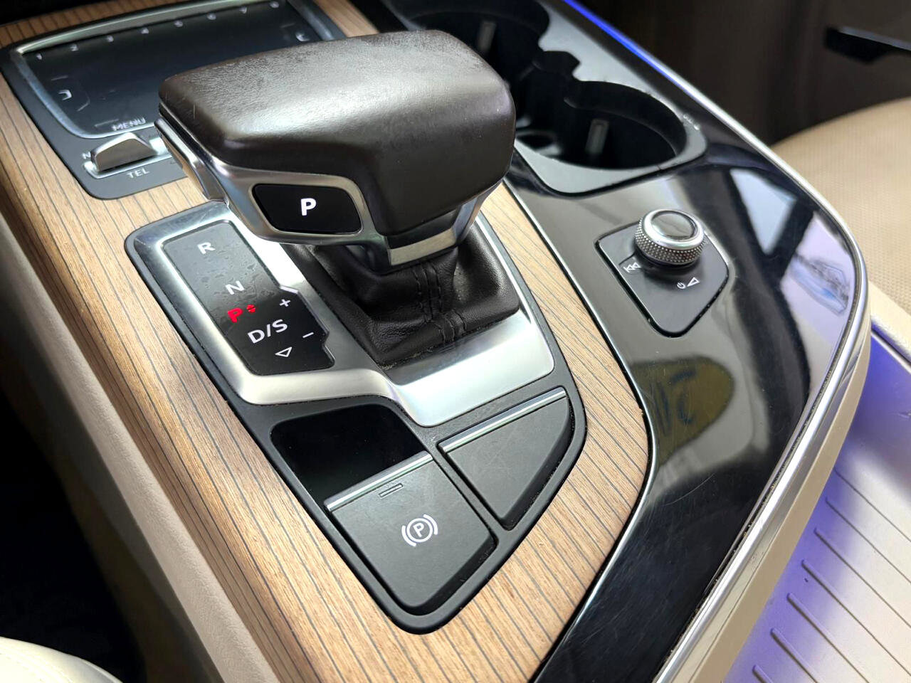 Used 2017 Audi Q7 3.0T Prestige image 14