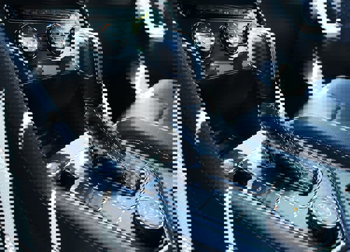 Used 2021 Volkswagen Tiguan SEL Premium R-Line image 59