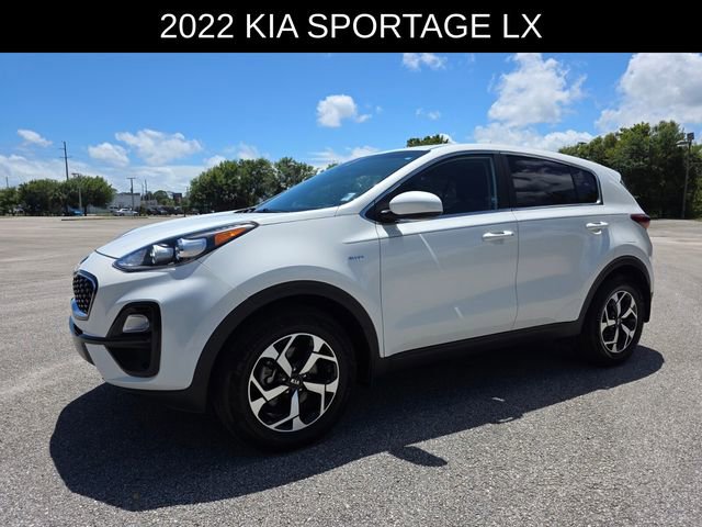 Used 2022 Kia Sportage LX image 7