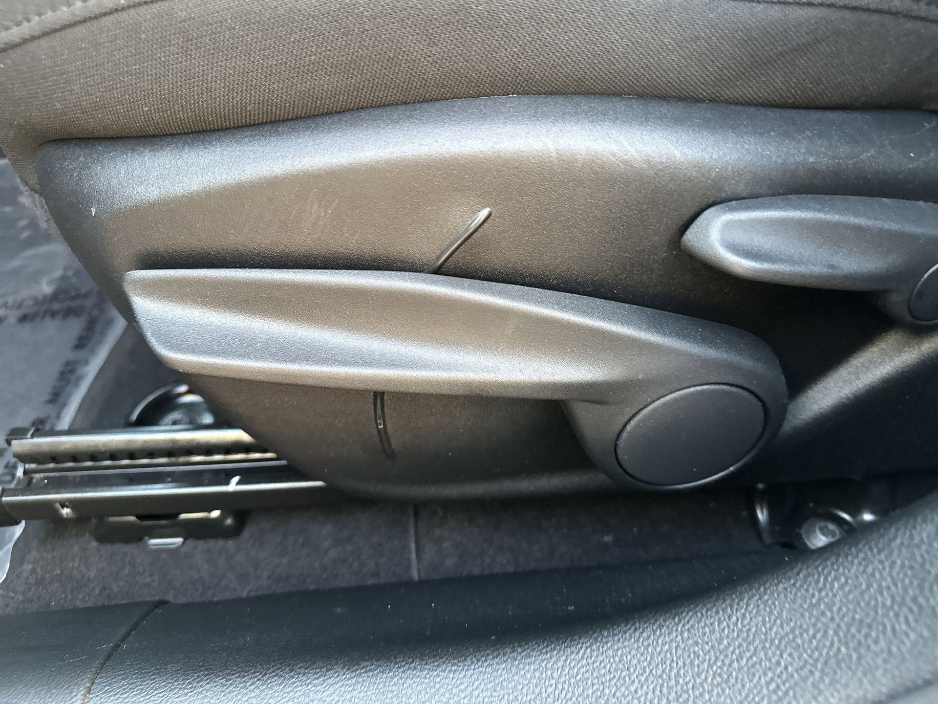 Used 2024 Jeep Compass Sport image 14