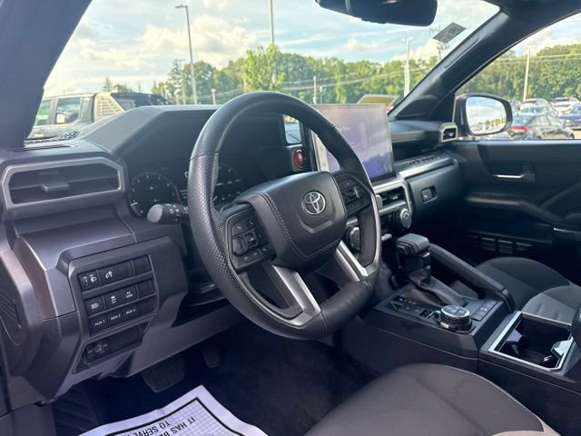 Used 2025 Toyota Tacoma TRD Off-Road w/ TRD Off Road Upgrade Package AWD/4WD image 14