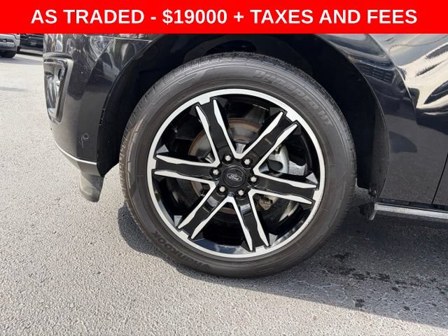 Used 2019 Ford Expedition Limited w/ Equipment Group 303A RWD image 9