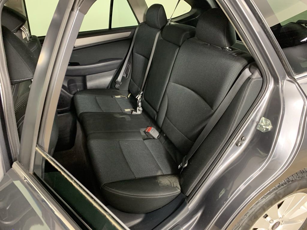 Used 2019 Subaru Outback 2.5i Premium image 31