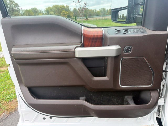 Used 2022 Ford F350 King Ranch w/ Chrome Package AWD/4WD image 25