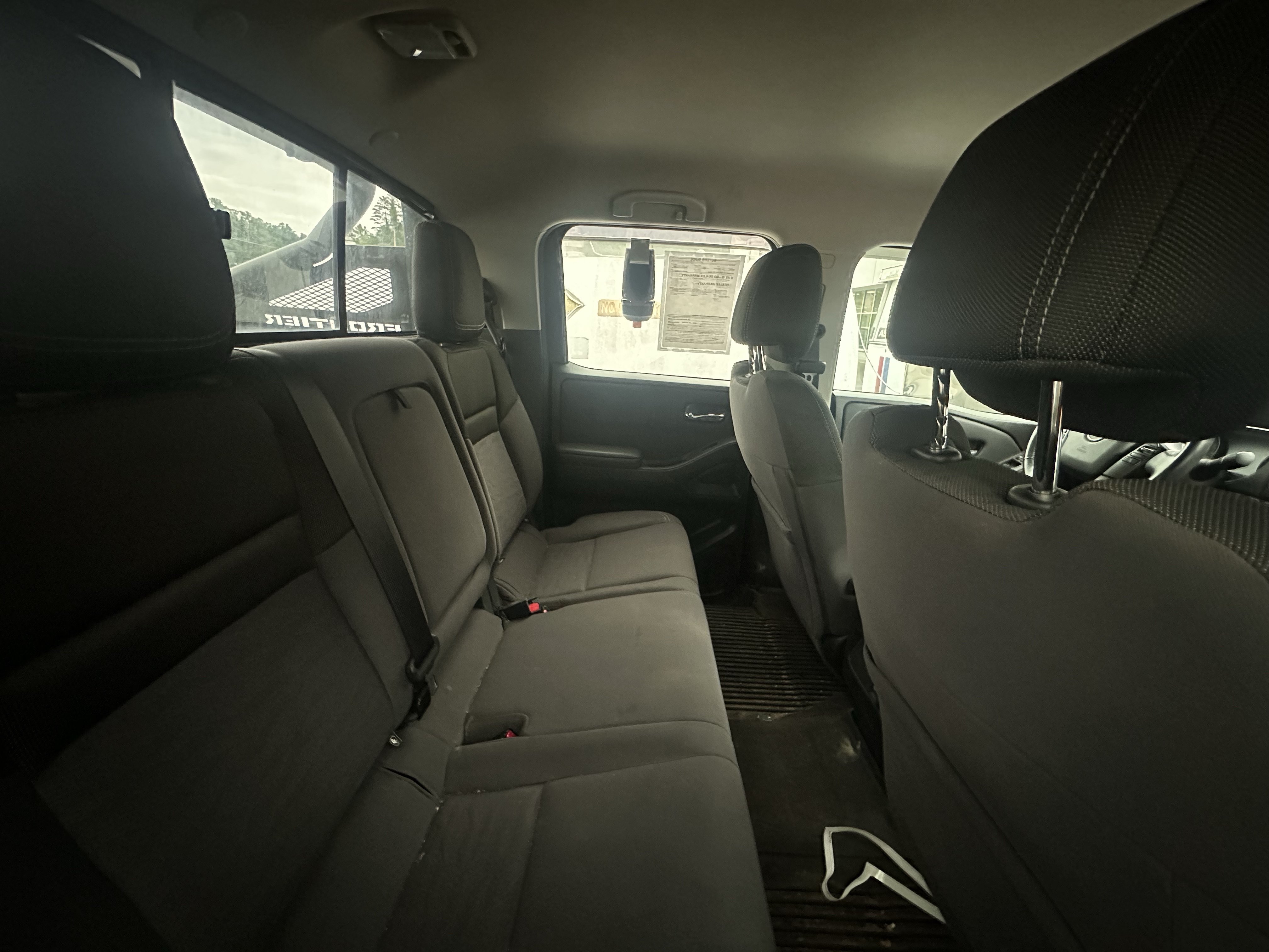 Used 2022 Nissan Frontier SV AWD/4WD image 11
