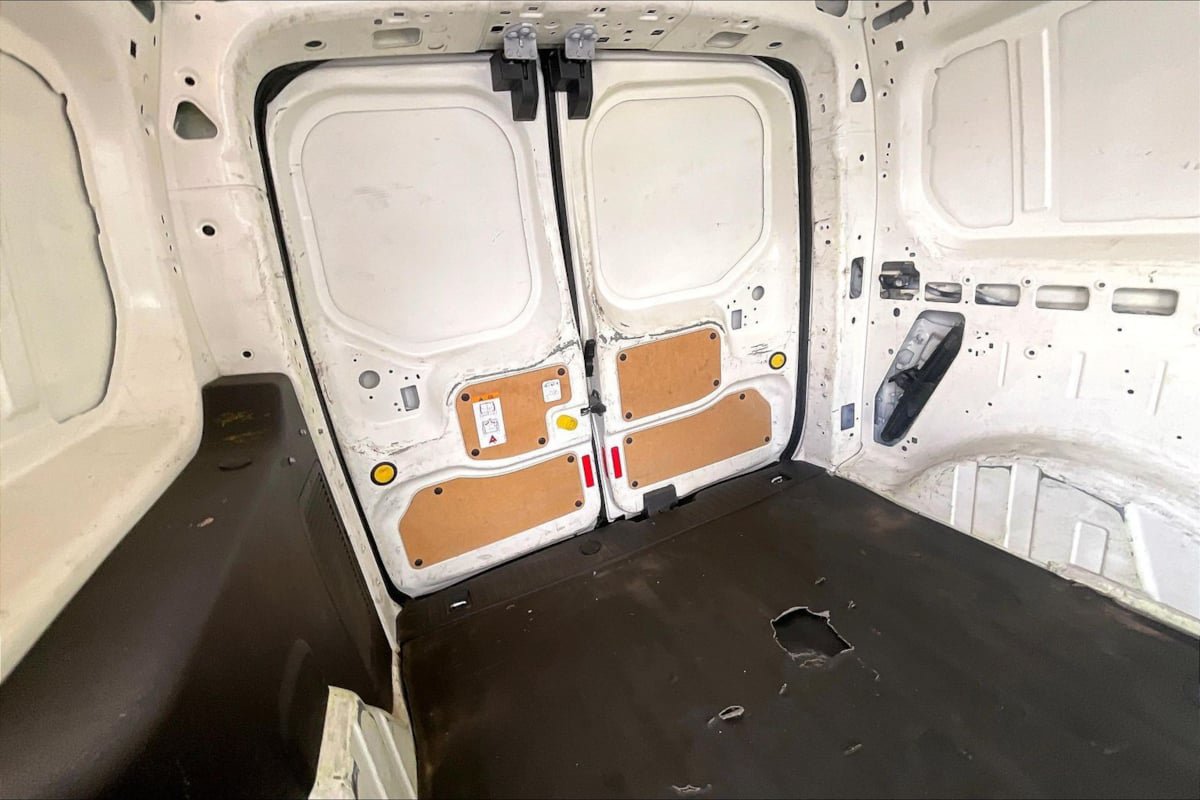 Used 2015 Ford Transit Connect XL FWD image 28