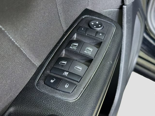Used 2023 Dodge Charger R/T w/ Performance Handling Group RWD image 18