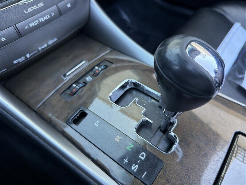 Used 2013 Lexus IS 250C RWD image 24