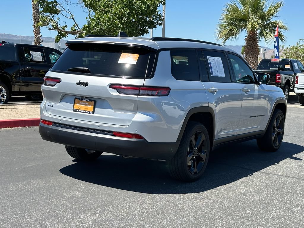 Certified 2025 Jeep Grand Cherokee L Altitude AWD/4WD image 7