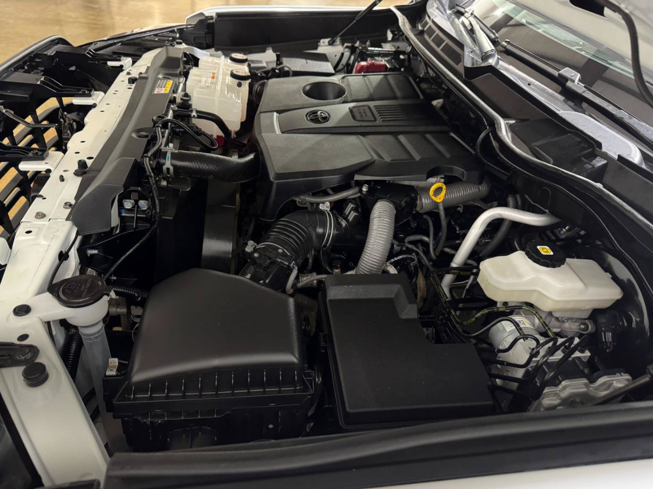 Used 2024 Toyota Tundra SR AWD/4WD image 42