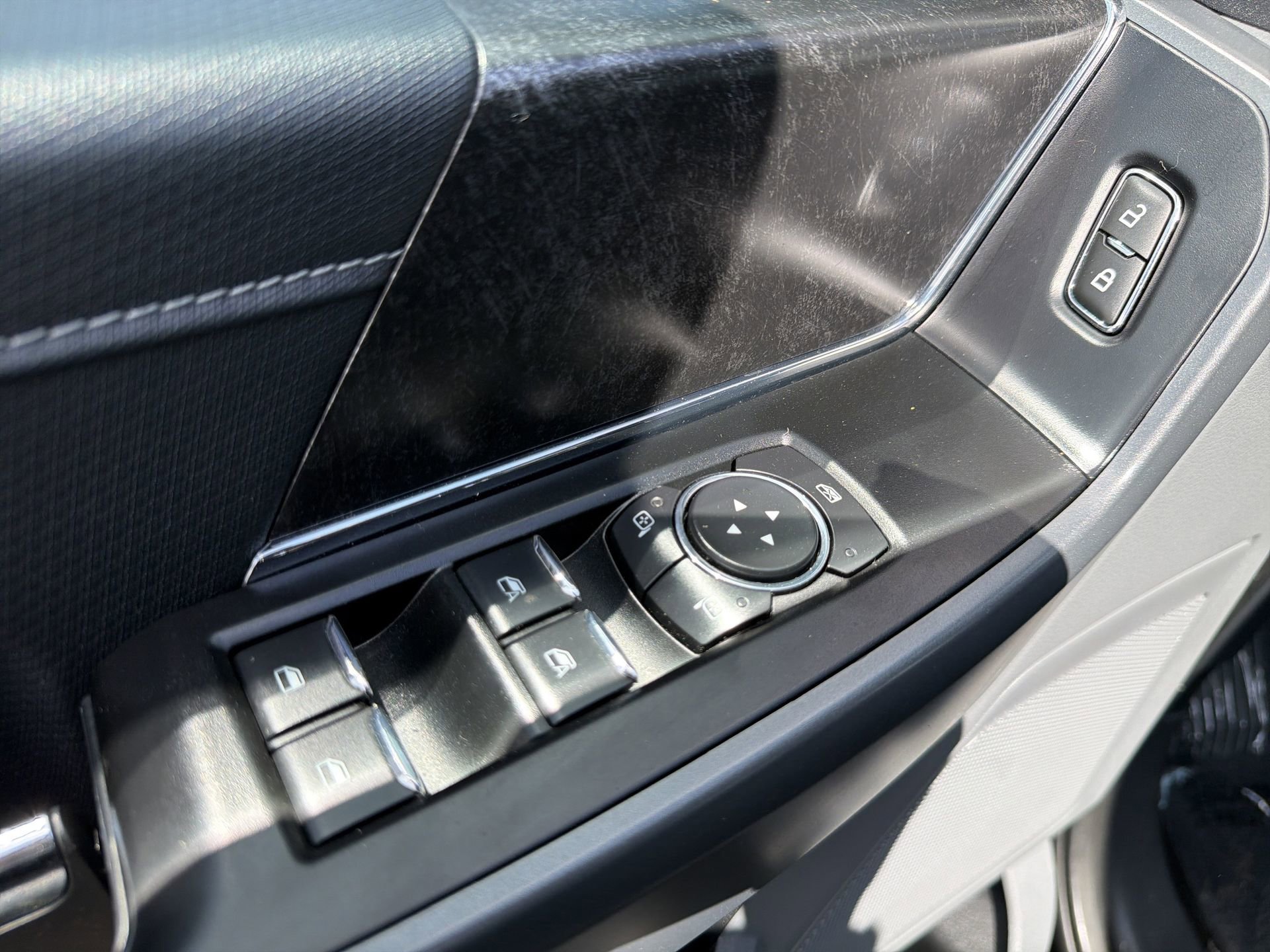 Certified 2022 Ford F150 XLT w/ Equipment Group 302A High image 18