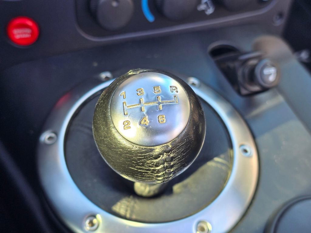 Used 2004 Dodge Viper SRT-10 image 29