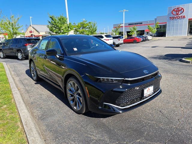 New 2026 Toyota Crown Limited image 4